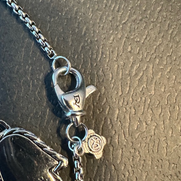 David Yurman 18k White Gold Hamsa Amulet and Chain - Picture 6 of 7